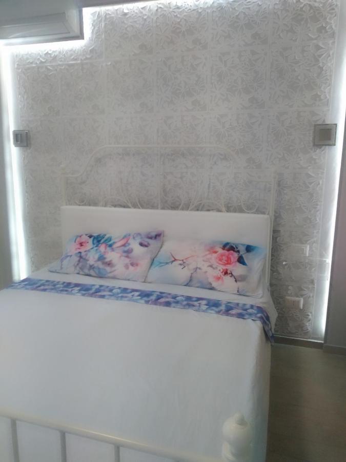 Rosilienza Suites Private Spa, Patio Garden Free Trasfer To & From Airport Фьюмичино Экстерьер фото