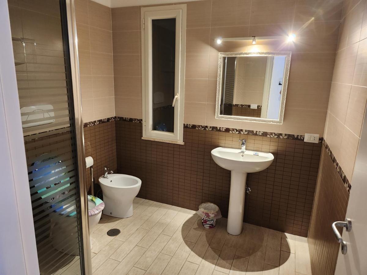Rosilienza Suites Private Spa, Patio Garden Free Trasfer To & From Airport Фьюмичино Экстерьер фото