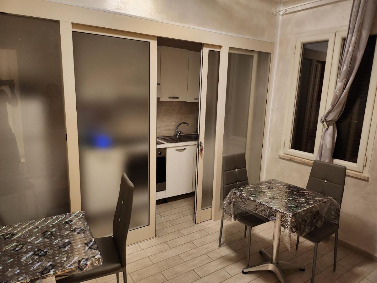Rosilienza Suites Private Spa, Patio Garden Free Trasfer To & From Airport Фьюмичино Экстерьер фото